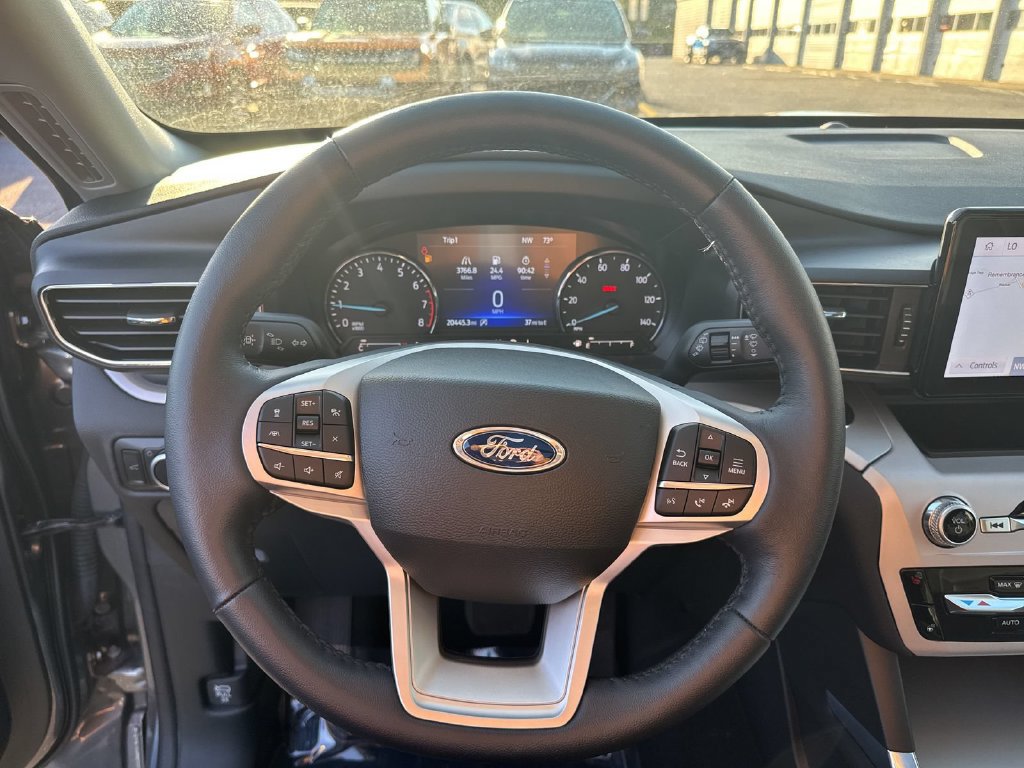 Certified 2023 Ford Explorer XLT w/ Equipment Group 202A AWD/4WD image 17