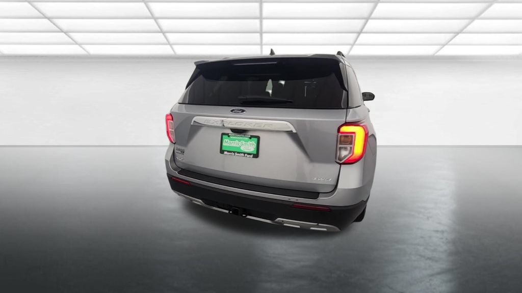 Certified 2024 Ford Explorer XLT w/ Equipment Group 202A AWD/4WD image 8