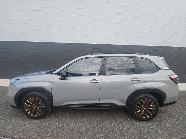 Used 2025 Subaru Forester Sport AWD/4WD image 3