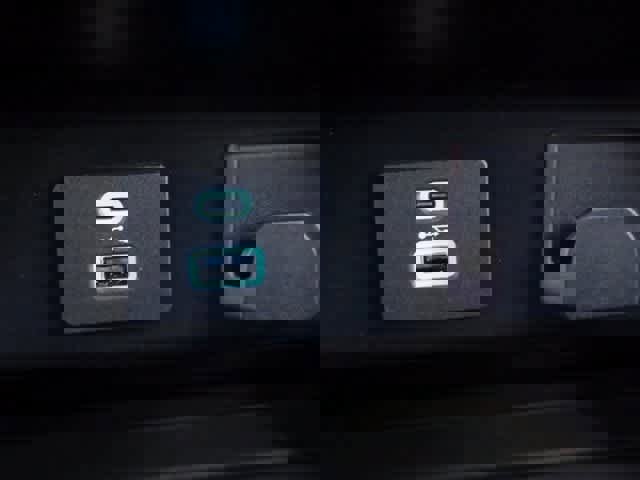 Certified 2022 Ford F150 XLT image 32