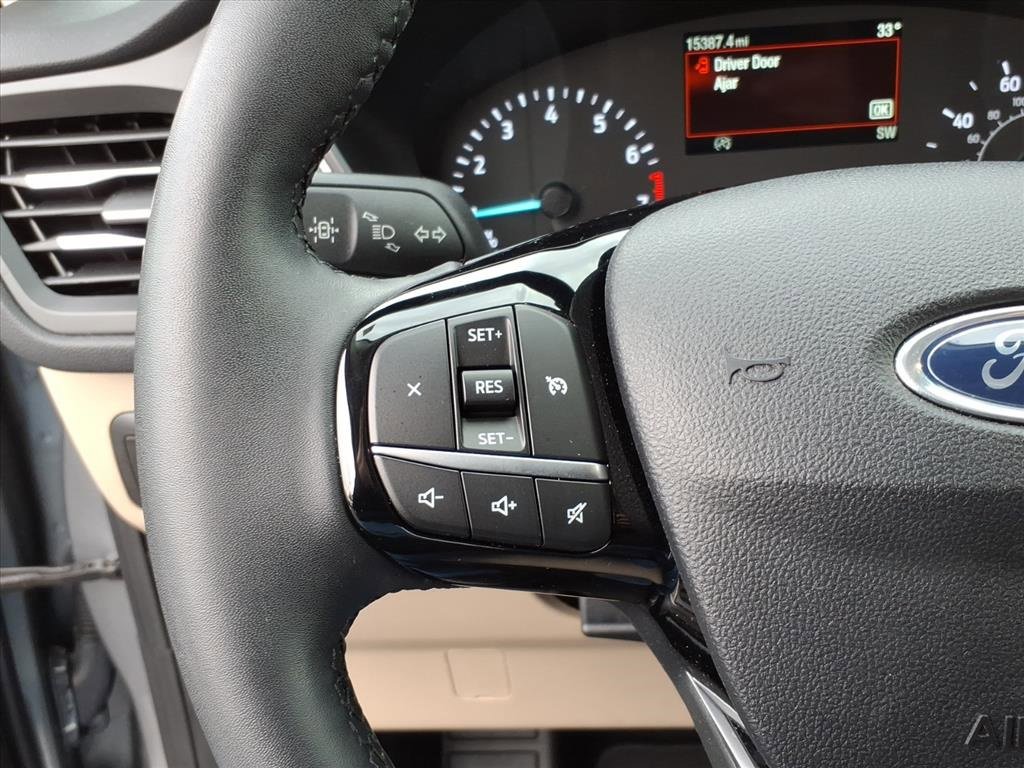 Certified 2022 Ford Escape SEL image 17