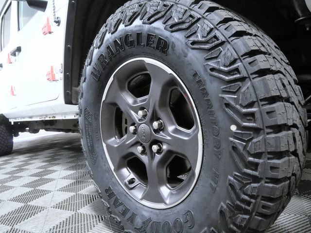 Used 2020 Jeep Gladiator Rubicon AWD/4WD image 2
