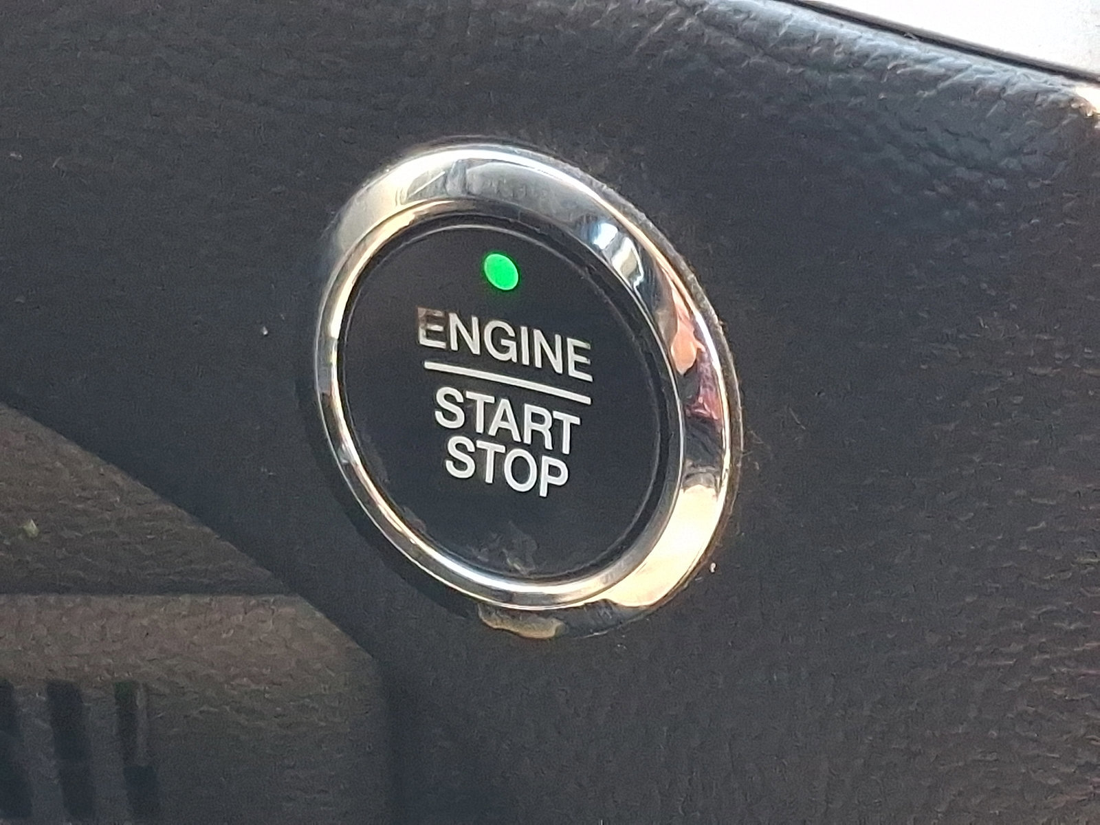 Certified 2023 Ford Edge SE image 26