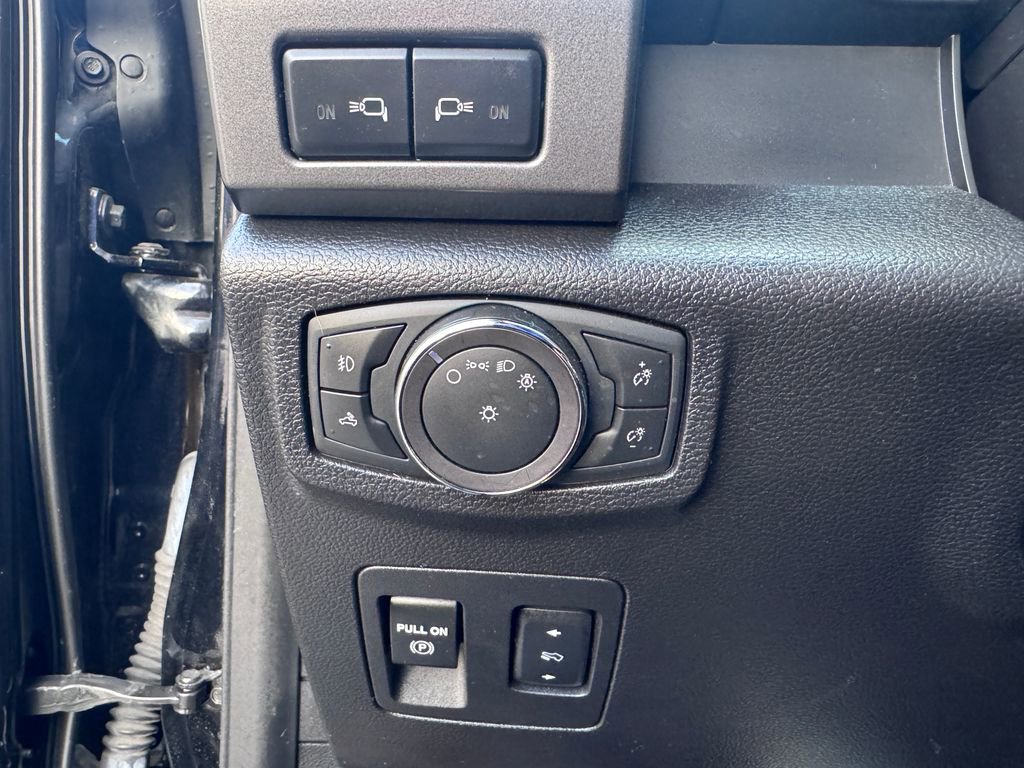 Certified 2018 Ford F150 XLT w/ Equipment Group 302A Luxury AWD/4WD image 27