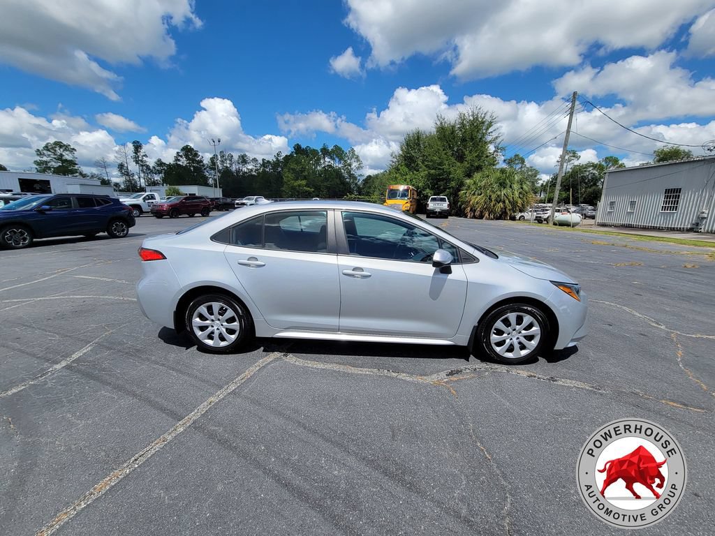 Used 2024 Toyota Corolla LE FWD image 8