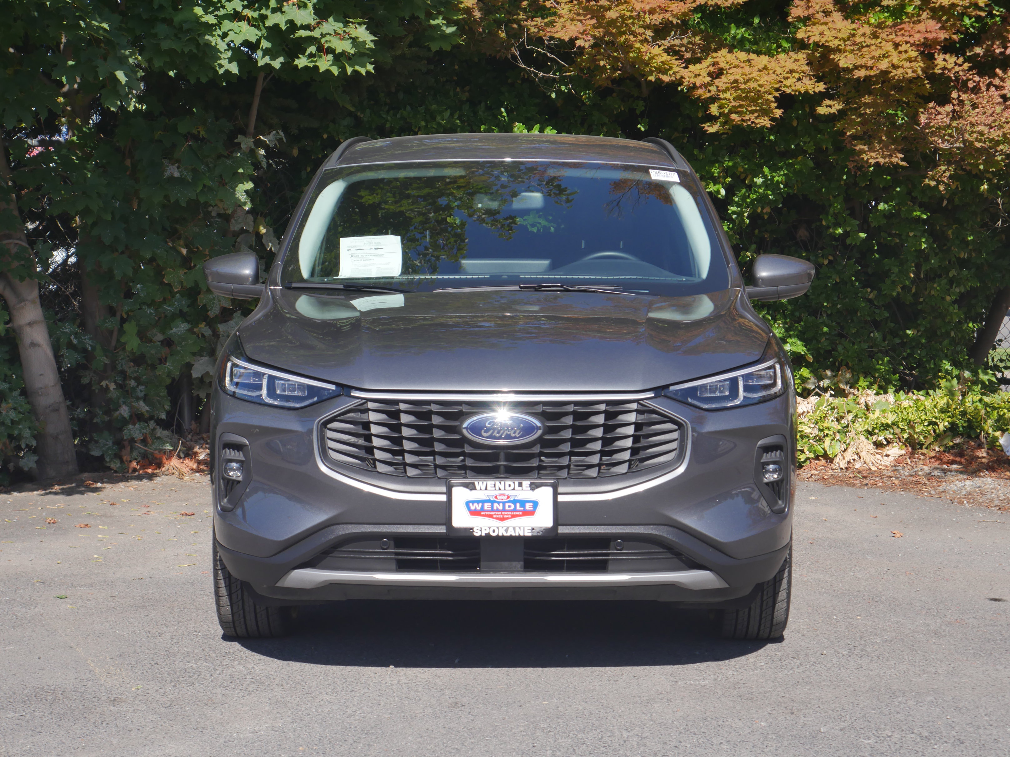 Certified 2025 Ford Escape Platinum AWD/4WD image 30