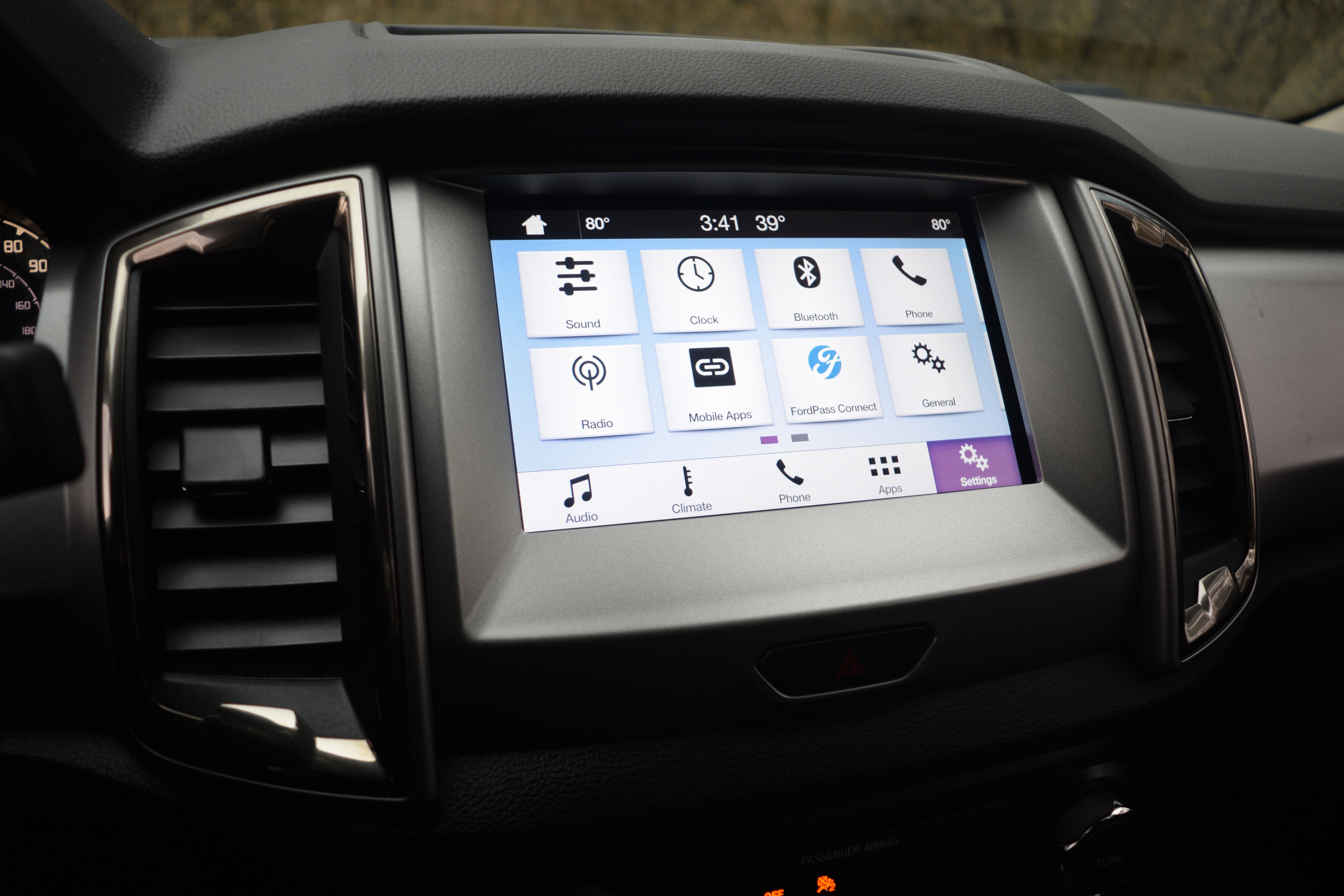 Certified 2019 Ford Ranger XLT w/ Equipment Group 301A Mid image 9