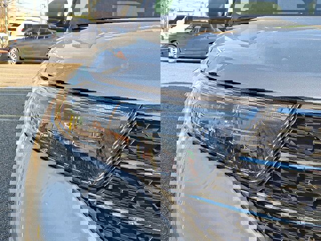 Certified 2024 Ford Explorer XLT w/ Equipment Group 202A image 29