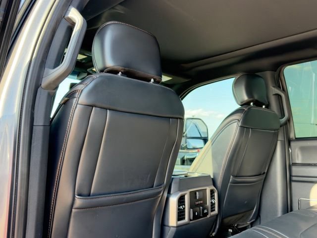 Certified 2022 Ford F250 Platinum w/ FX4 Off-Road Package AWD/4WD image 22