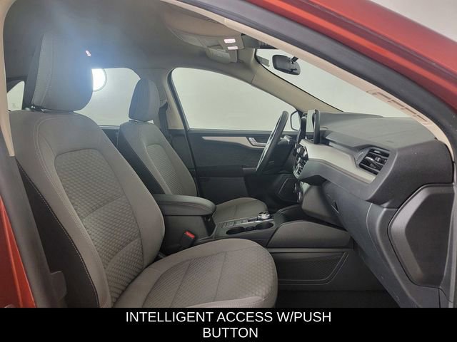 Certified 2020 Ford Escape SE FWD image 18