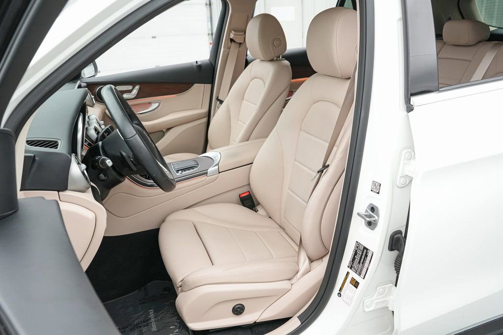 Used 2022 Mercedes-Benz GLC 300 4MATIC image 14