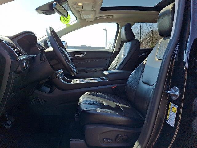 Certified 2023 Ford Edge Titanium AWD/4WD image 13
