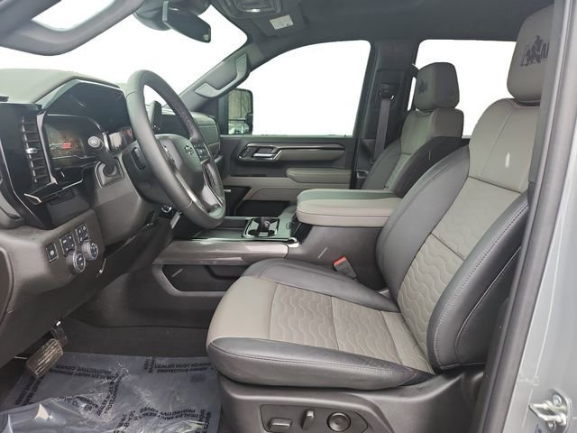 Used 2025 Chevrolet Silverado 2500 ZR2 w/ ZR2 Bison Edition image 10