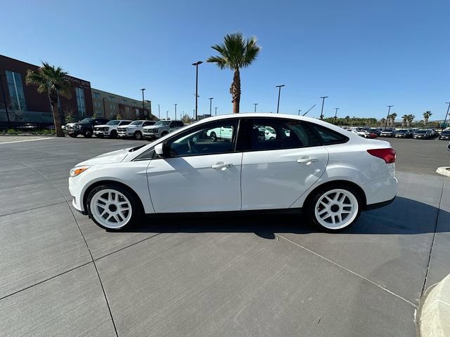 Certified 2018 Ford Focus SE image 2