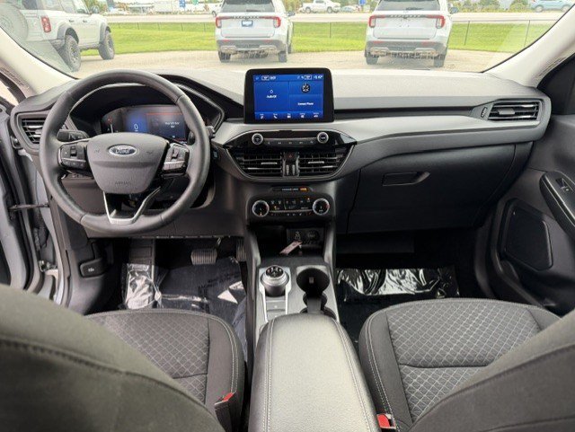 Certified 2024 Ford Escape Active AWD/4WD image 29