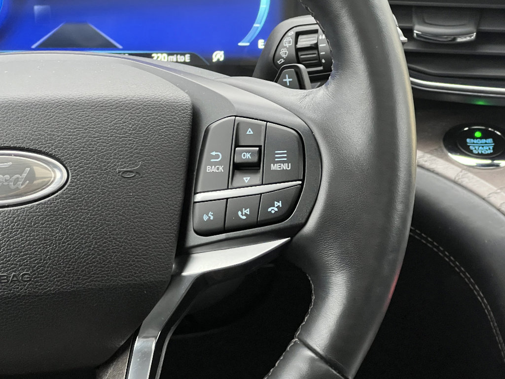 Certified 2020 Ford Explorer Platinum w/ Premium Technology Package image 25
