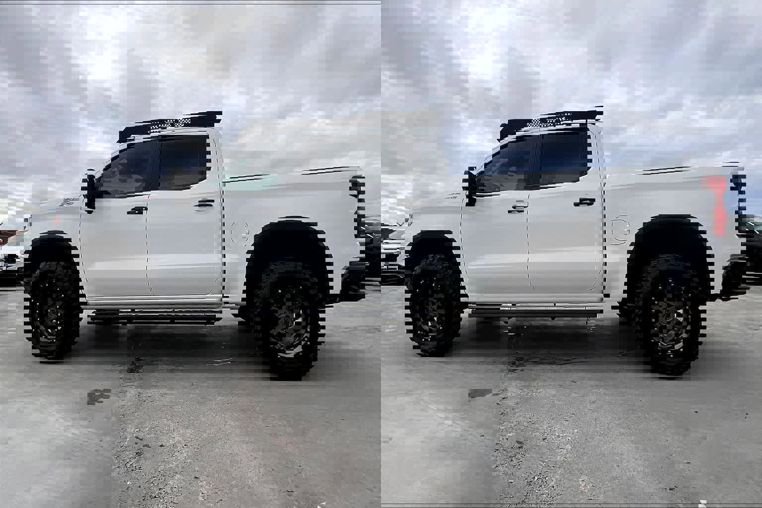 Used 2023 Chevrolet Silverado 1500 ZR2 image 5