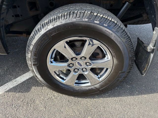 Certified 2019 Ford F150 XLT w/ Equipment Group 302A Luxury image 11