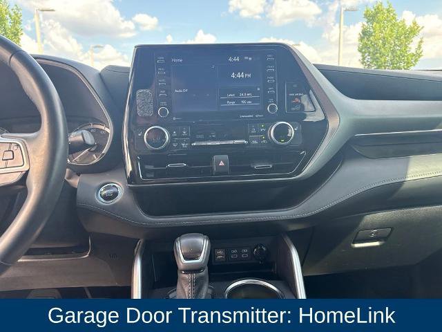 Used 2022 Toyota Highlander XLE FWD image 18