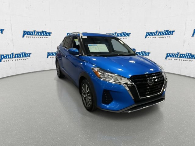 Used 2021 Nissan Kicks SV FWD image 3