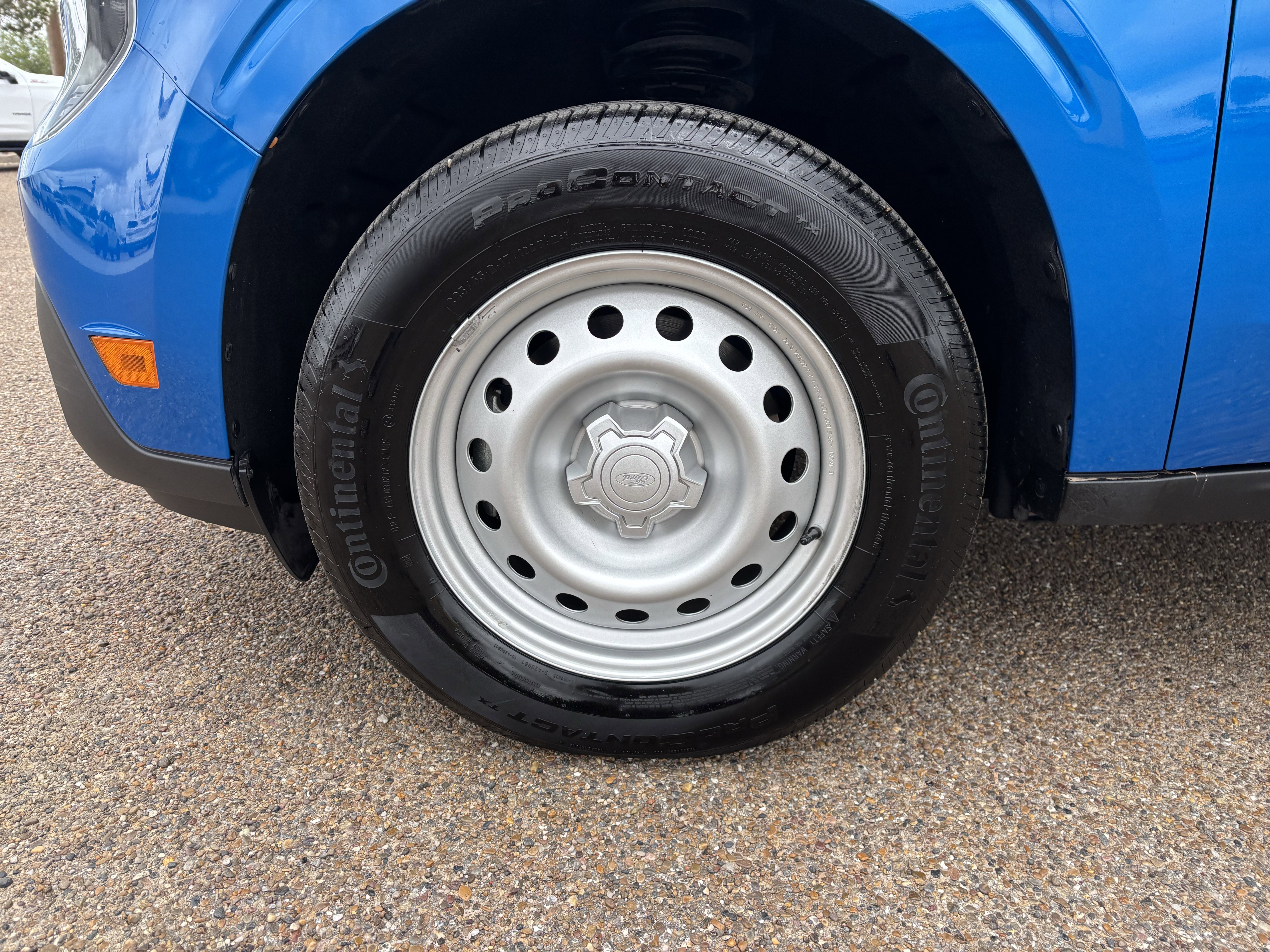 Certified 2025 Ford Maverick XL FWD image 11