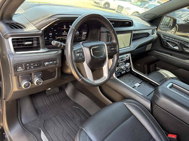 Used 2023 GMC Yukon XL Denali RWD image 22