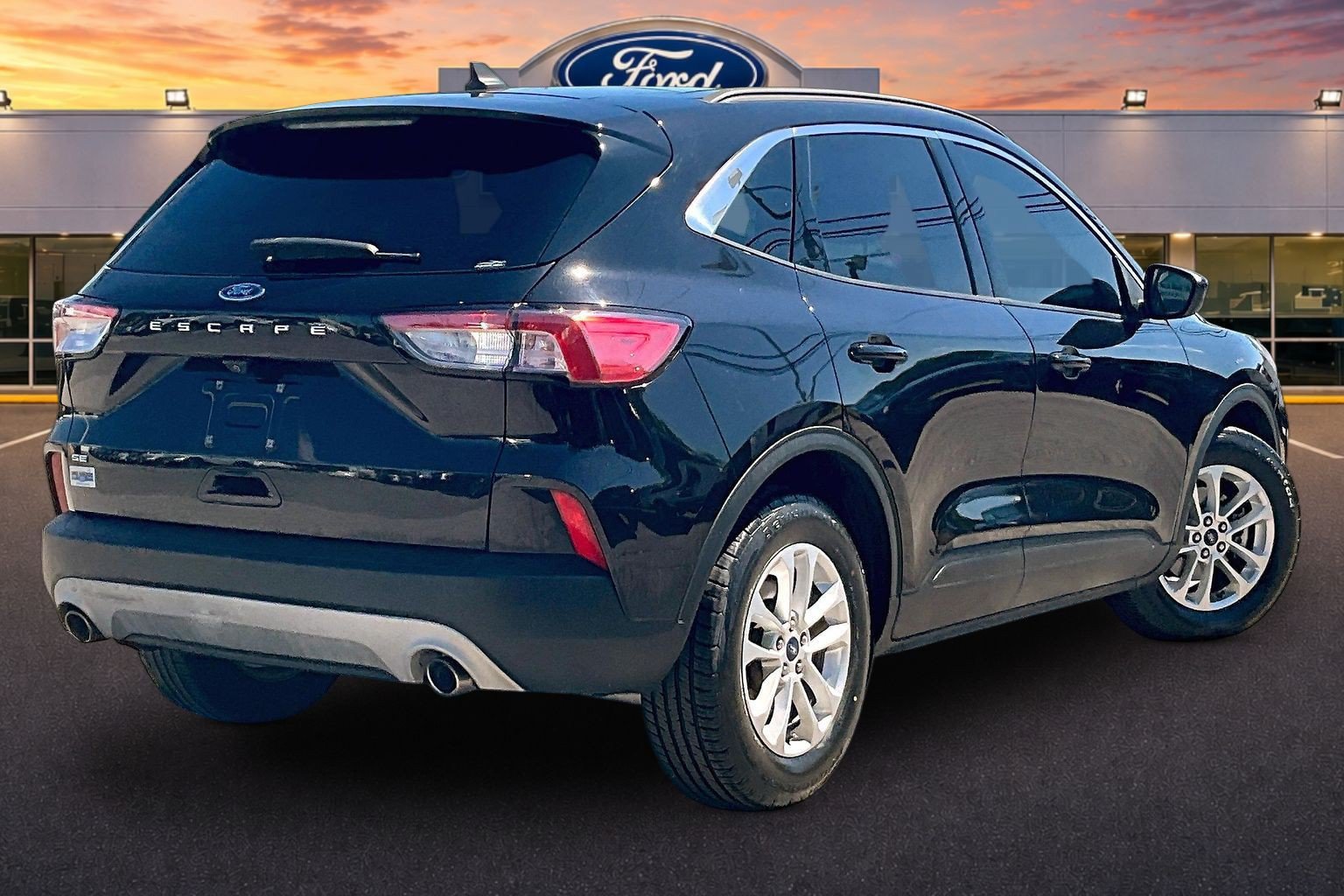 Certified 2021 Ford Escape SE FWD image 13