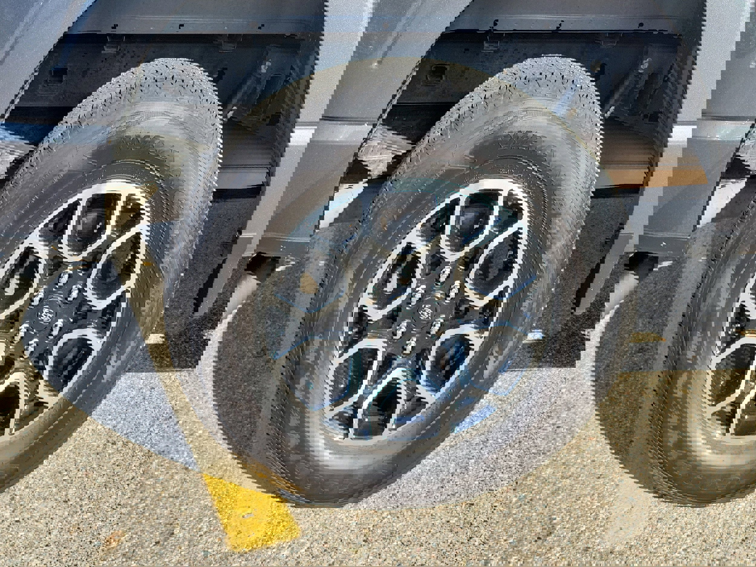 Certified 2022 Ford F150 XLT w/ Equipment Group 302A High image 6