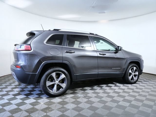 Used 2019 Jeep Cherokee Limited w/ Trailer Tow Group AWD/4WD image 6