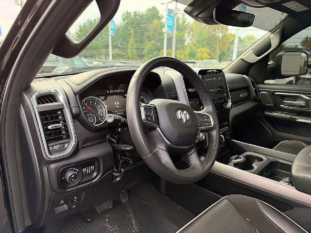 Used 2024 RAM 1500 Laramie AWD/4WD image 24