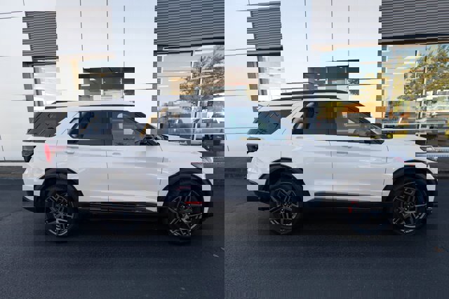 Certified 2025 Ford Explorer ST image 5