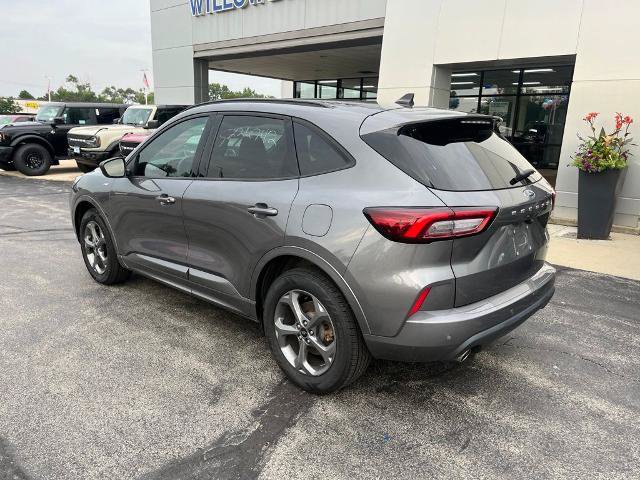 Certified 2023 Ford Escape ST-Line w/ Tech Pack #1 AWD/4WD image 4