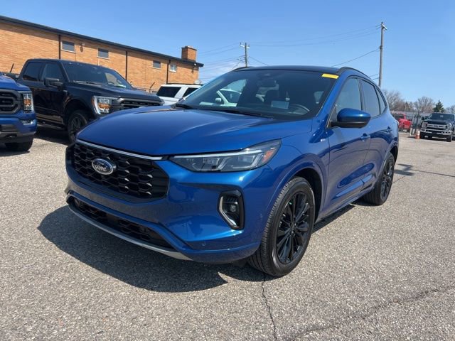 Certified 2023 Ford Escape ST-Line Elite w/ Premium Technology Package image 6