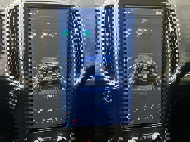 Certified 2022 Ford Edge ST-Line w/ Class II Trailer Tow Package image 24