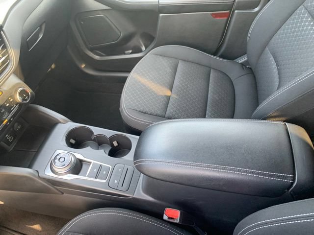 Certified 2025 Ford Escape Active AWD/4WD image 34