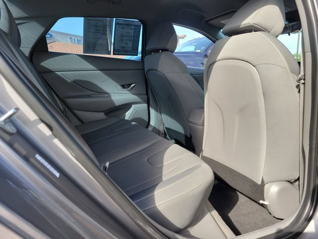 Used 2023 Hyundai Elantra SEL FWD image 24
