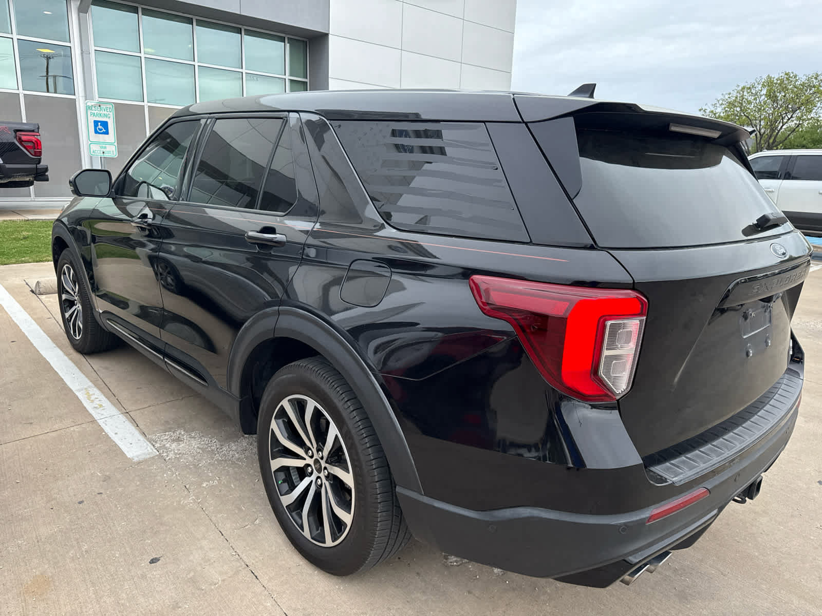 Certified 2021 Ford Explorer ST w/ Equipment Group 401A image 2