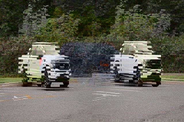 Certified 2022 Ford F150 XLT w/ Equipment Group 302A High image 2