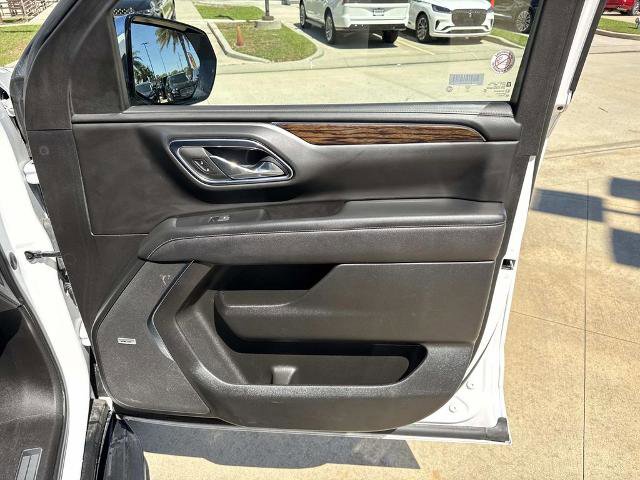 Used 2023 Chevrolet Suburban Premier RWD image 16