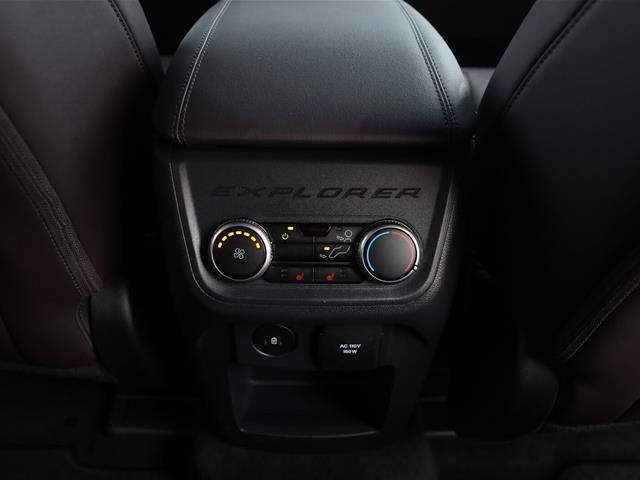 Certified 2025 Ford Explorer Platinum AWD/4WD image 35