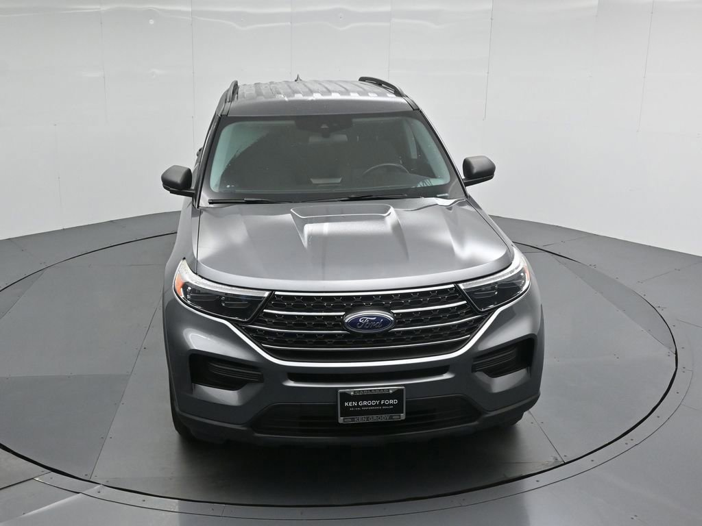 Certified 2022 Ford Explorer XLT w/ Class IV Trailer Tow Package image 30