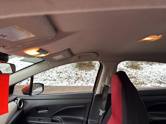 Used 2020 Nissan Versa SV image 15