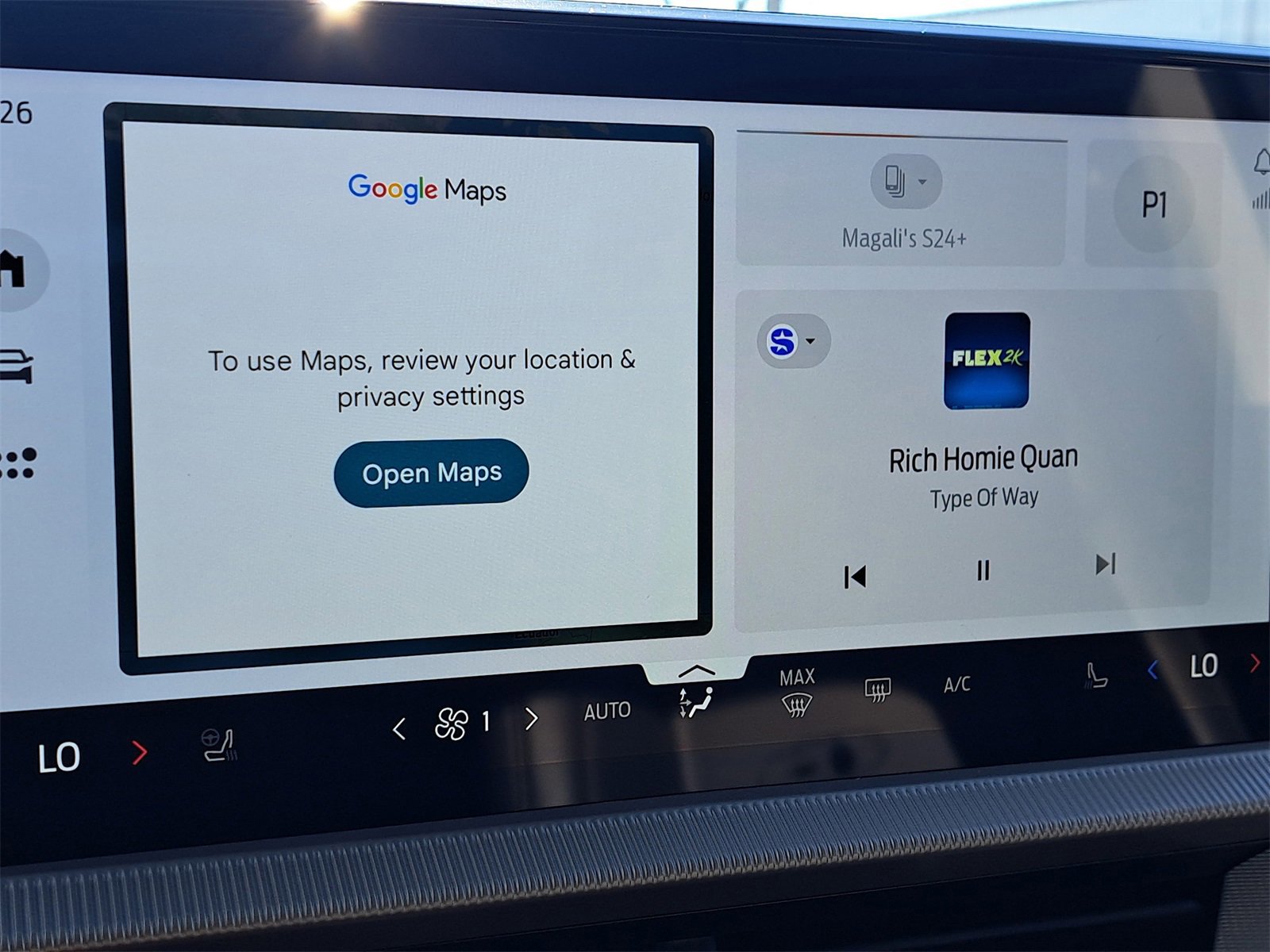 Certified 2025 Ford Explorer Active w/ Active Comfort Package image 25