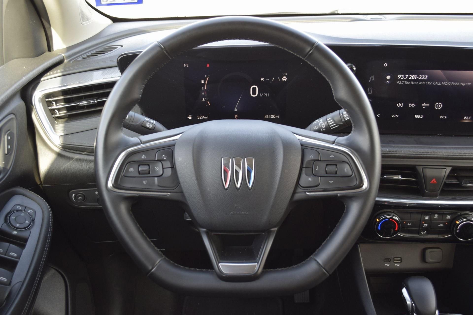 Used 2024 Buick Encore GX Sport Touring image 11