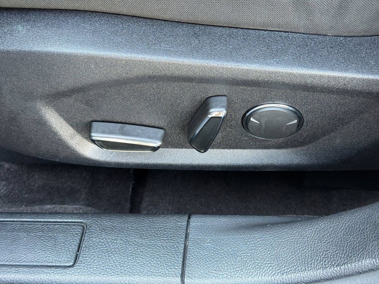 Certified 2020 Ford Fusion SE FWD image 16