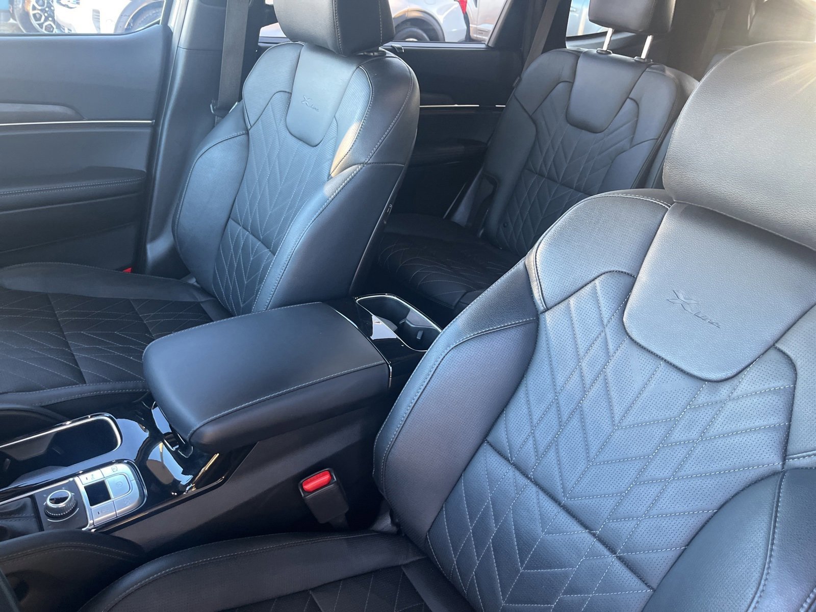 Used 2024 Kia Telluride SX X-Line image 11