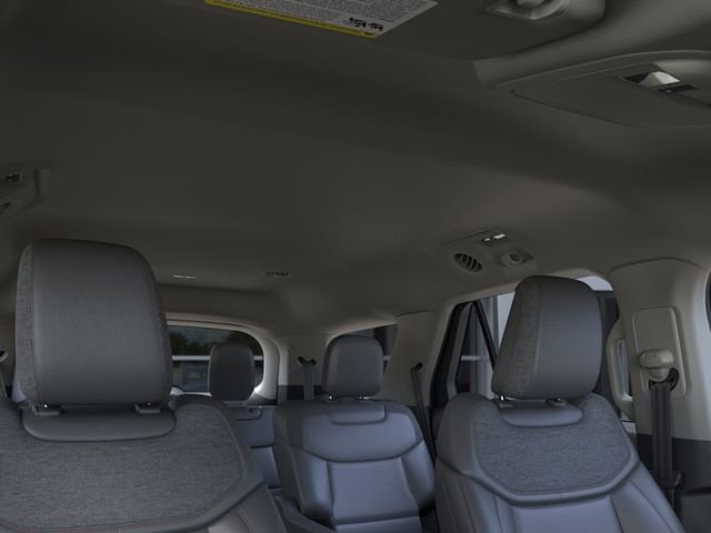 Certified 2026 Ford Explorer Active w/ Active Comfort Package AWD/4WD image 22