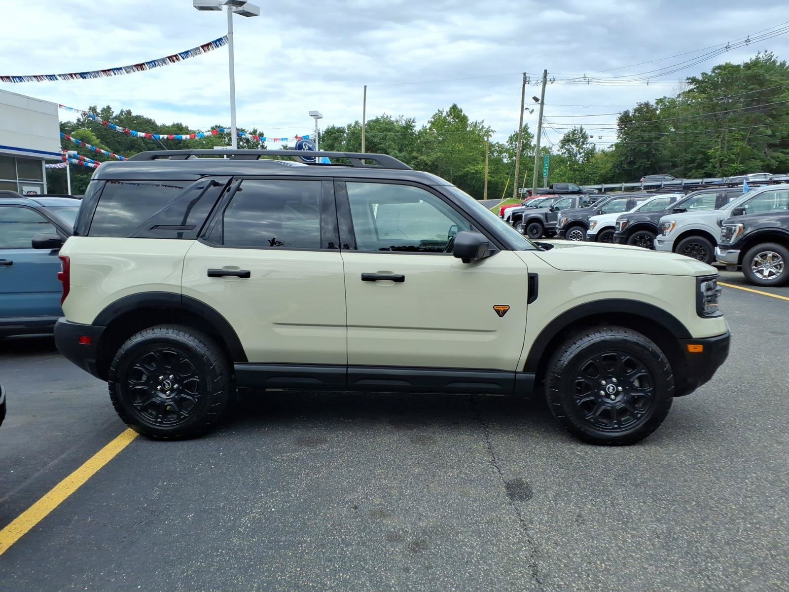 Certified 2025 Ford Bronco Sport Badlands w/ Badlands Tech Package AWD/4WD image 9