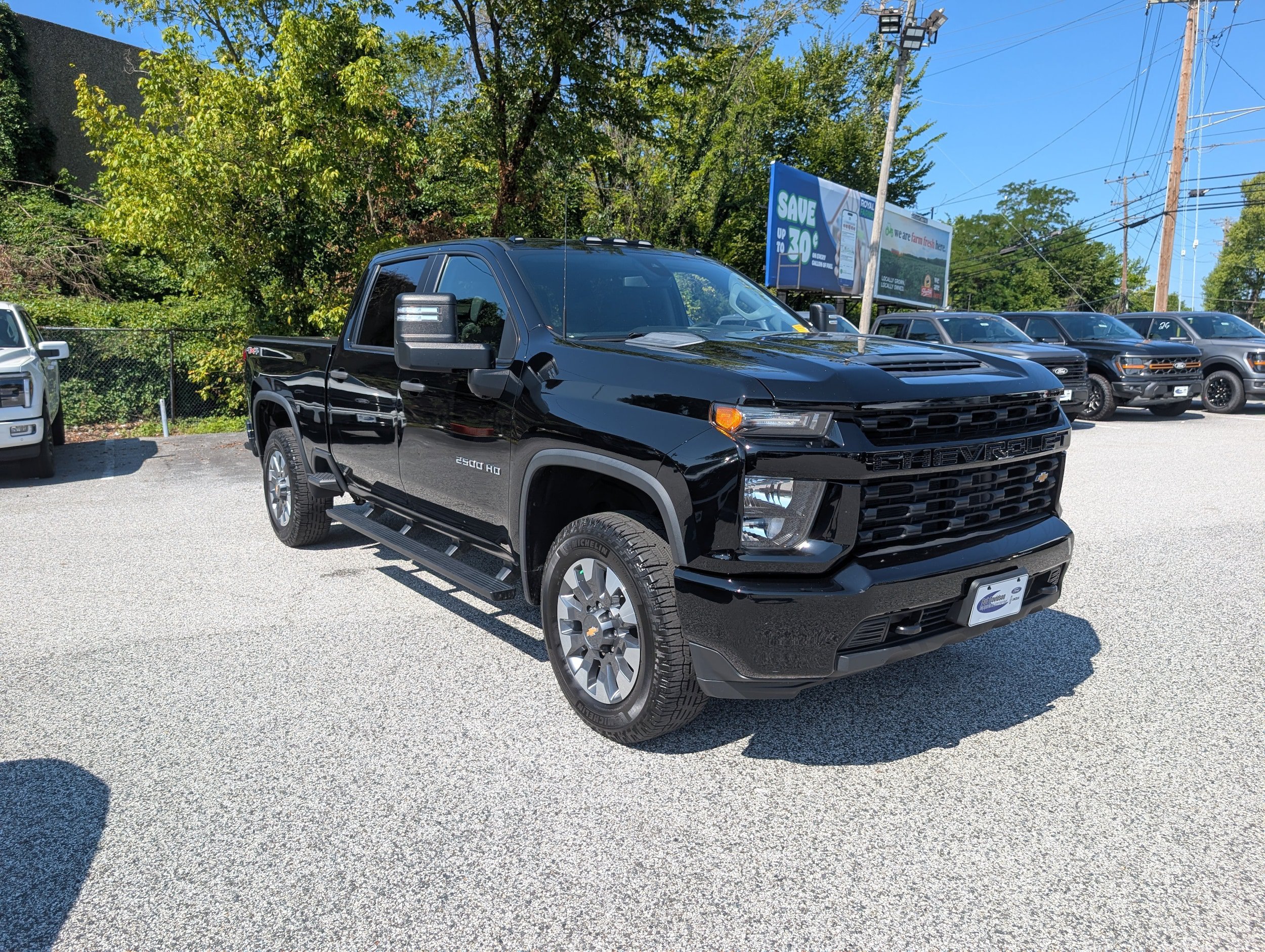 Used 2022 Chevrolet Silverado 2500 Custom w/ Gooseneck/5TH Wheel Package AWD/4WD image 9