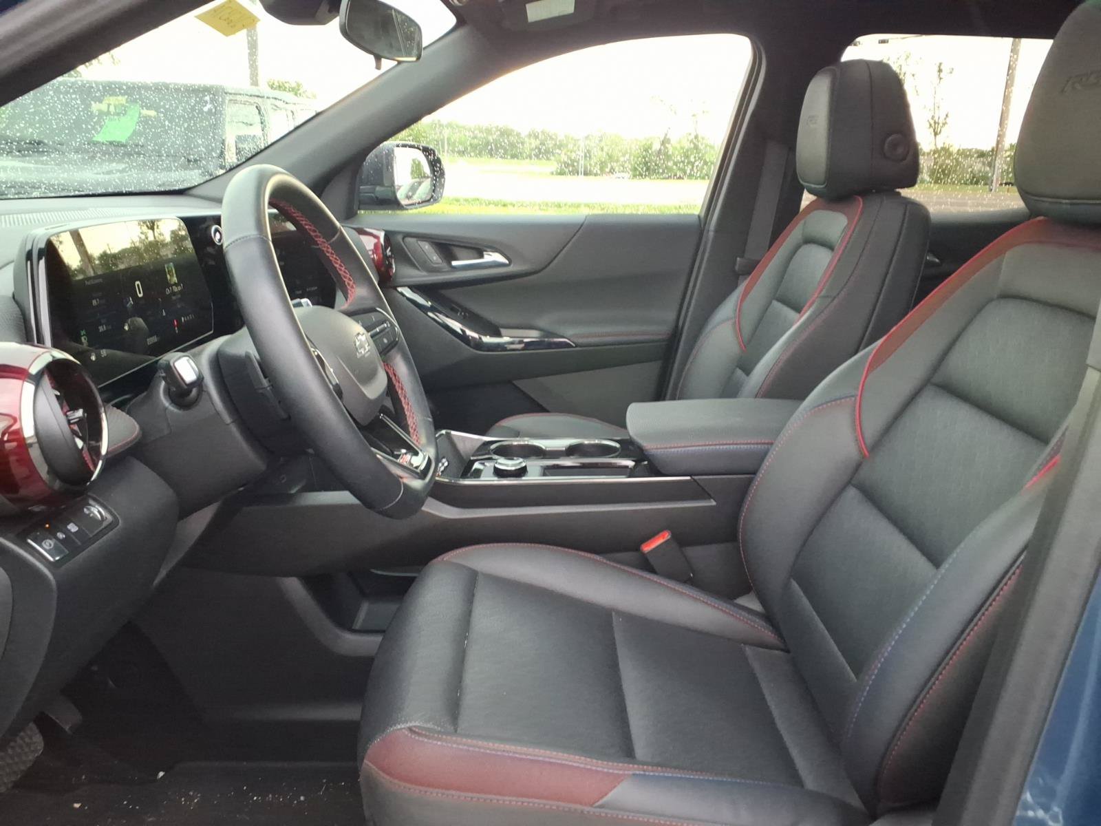 Used 2025 Chevrolet Equinox RS FWD image 25